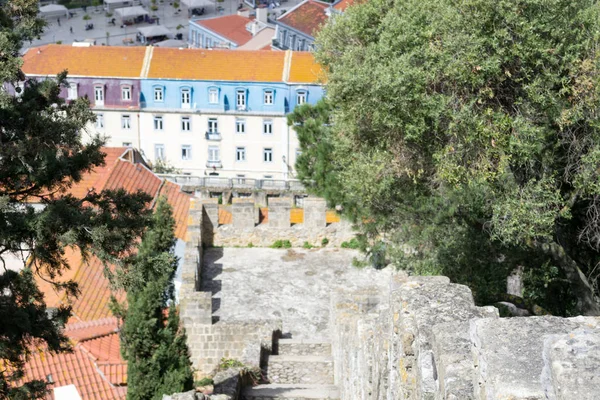 Lissabon van Saint Lawrence Tower op Castelo de Sao Jorge (Portug — Stockfoto