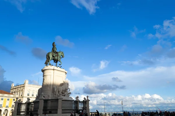 Ruiterstandbeeld van koning Joao in Lissabon (Portugal) — Stockfoto