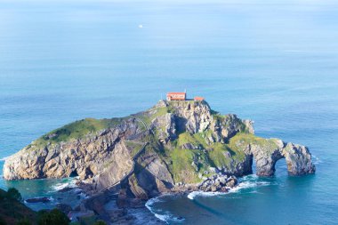 San Juan de Gaztelugatxe doğal görünümünü
