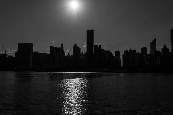 Skyline восточной стороны центра Манхэттена — стоковое фото