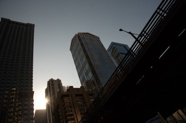 77 West Waker, Chicago 'nun en ünlü gökdelenlerinden biri.