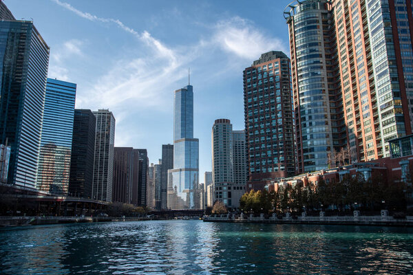 Entrance in the Chicago river from the Michigan lake