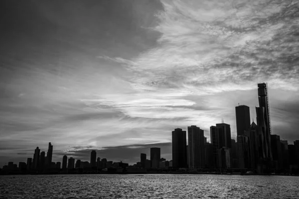Chicago Skyline Bij Zonsondergang Vanaf Navy Pier — Stockfoto