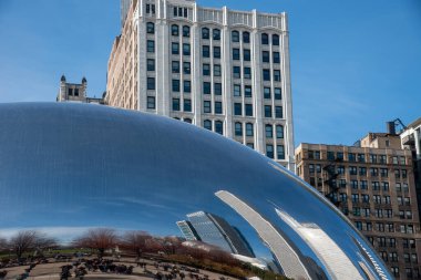 Chicago, IL, ABD - 9 Kasım 2019 - The Cloud Gate (nam-ı diğer Fasulye), Chicago 'nun en önemli eğlencelerinden biri.