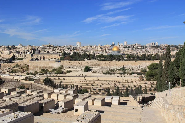 Panoramisch zicht van Jeruzalem en de Tempelberg — Stockfoto