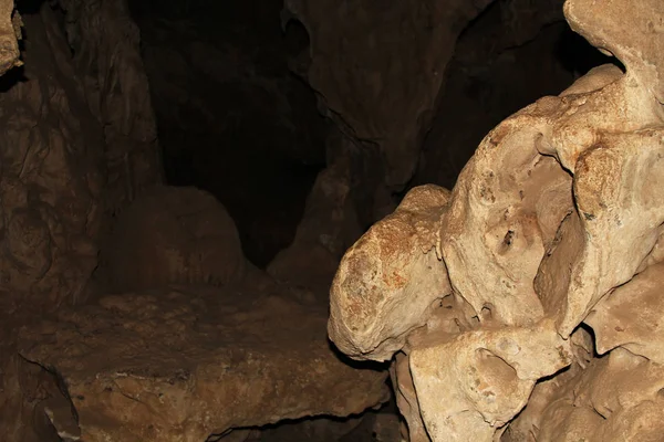 Copiar Espacio Dentro de la Cueva del Parque de Montaña Cueva Colosal — Foto de Stock