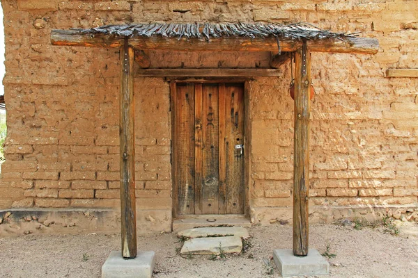 Porta do Museu CCC na Fazenda La Posta Quemada em Colossal Cave Mountain Park — Fotografia de Stock