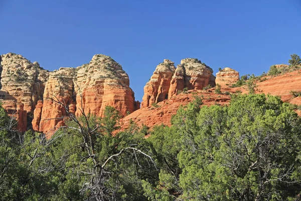 アリゾナ州セドナの赤い岩の形成 — ストック写真