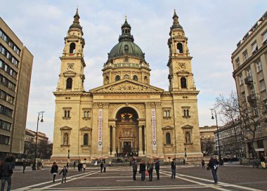Budapeşte, Macaristan - 27 Şubat 2016: Aziz Stephen Bazilikası'nın en büyük kilisenin Budapeşte, Macaristan olduğunu.