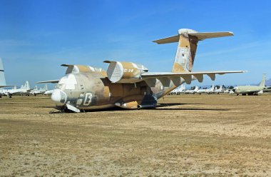 Tucson, Arizona, Amerika Birleşik Devletleri - 22 Nisan 2014: Boeing Yc-14'te Pima Hava ve Uzay Müzesi eşekler, Arizona.