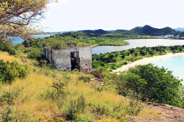 Stranden Utsikt Över Saltdamm Block Vakt Hus Deep Bay Old — Stockfoto