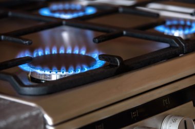 Ocak üzerinde gaz brülörleri