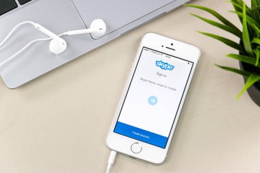 Skype App iPhone Se