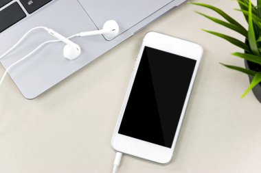 Boş beyaz smartphone