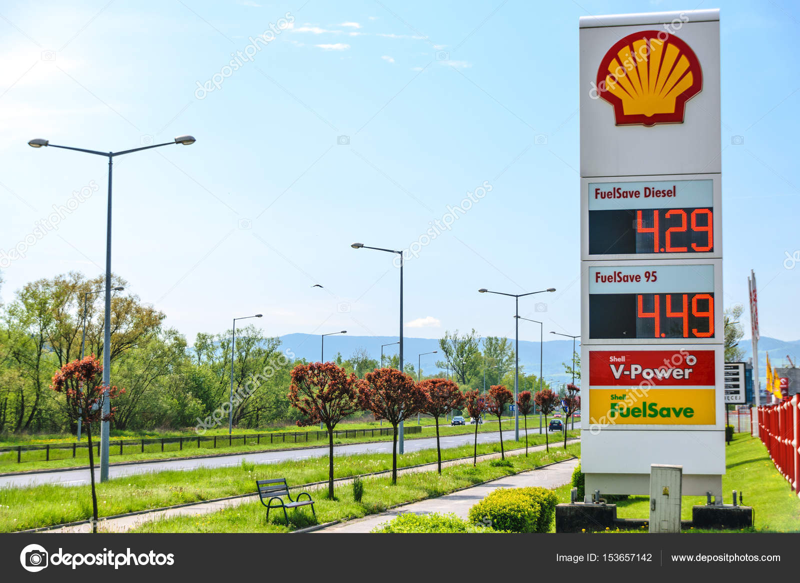 Shell Gas Station Stock Editorial Photo © 153657142