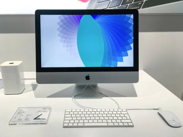 Apple iMac en venta — Foto de Stock