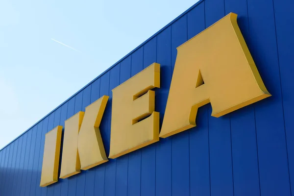 IKEA signe sur le marché Ikea — Photo