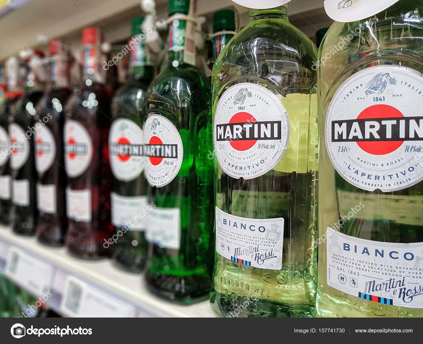 kontanter knude Metafor Bottles of Martini Bianco Vermouth – Stock Editorial Photo © wdnet  #157741730