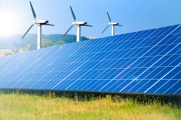 Fuentes de energía renovables — Foto de Stock