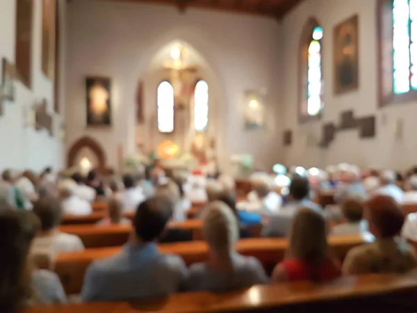 Interno sfocato della chiesa — Foto Stock