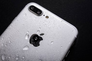 Islak iphone 7 ters