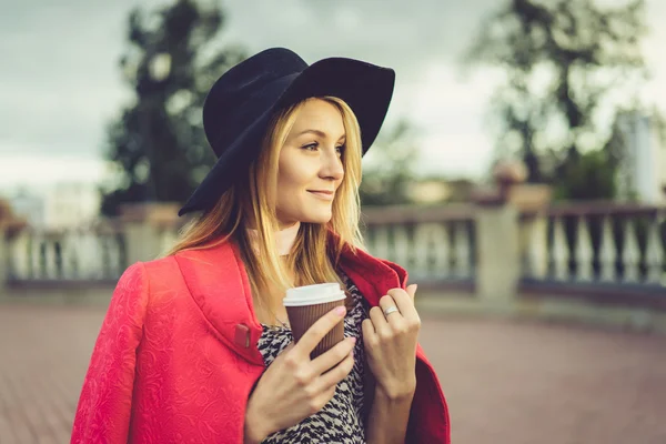 Beautiful blond woman — Stock Photo, Image