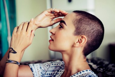 şehvetli genç kadın