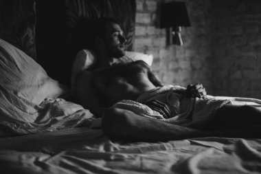 Yastık uyku kıl adam