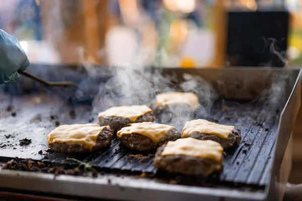 Grilling Process Preparing Meat Cutlets Burgers Cheeseburger Cutlet — Stock Photo, Image