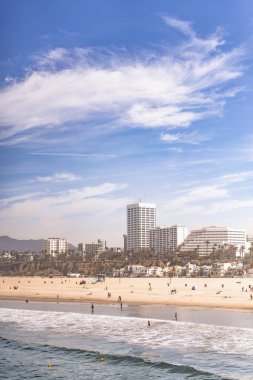 Santa Monica şehir plajı, Santa Monica 'da hafta sonu. Arkaplan, görünüm.