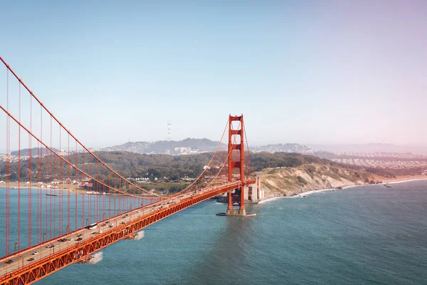 ゴールデンゲートブリッジ ゴールデンゲート海峡を渡って吊り橋 サンフランシスコ — ストック写真