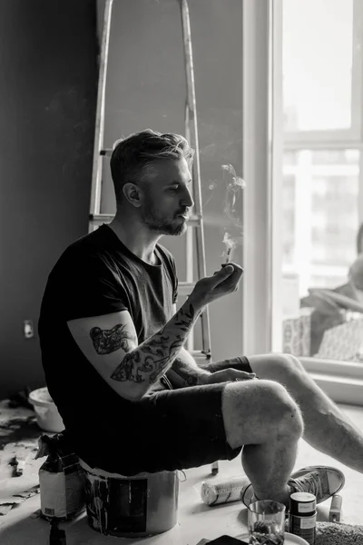 Middle Aged Man Portrait Young Attractive Man Close Man Smokes — Stock Photo, Image