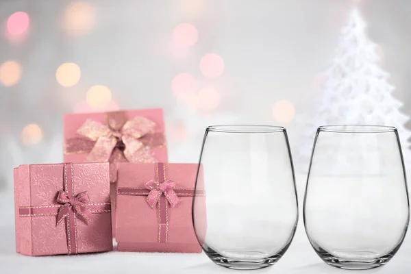 Maqueta de copa de vino sin tallo de Navidad Imágenes de stock libres de derechos