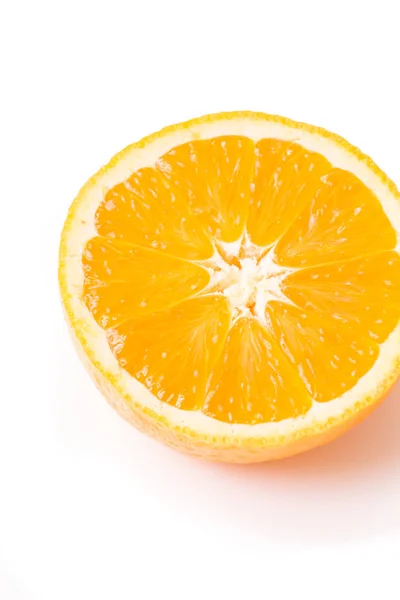 Close-up van een halve citroen — Stockfoto