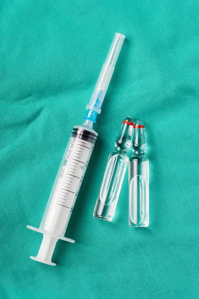 Medical syringe and vials — Stock Photo, Image