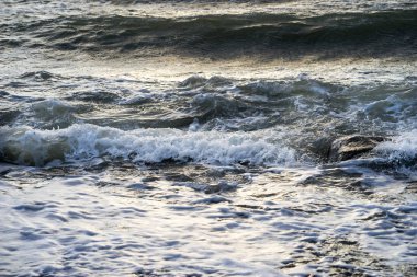 köpük sprey dalgaları