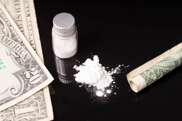 Cocaína ou outras drogas ilegais — Fotografia de Stock