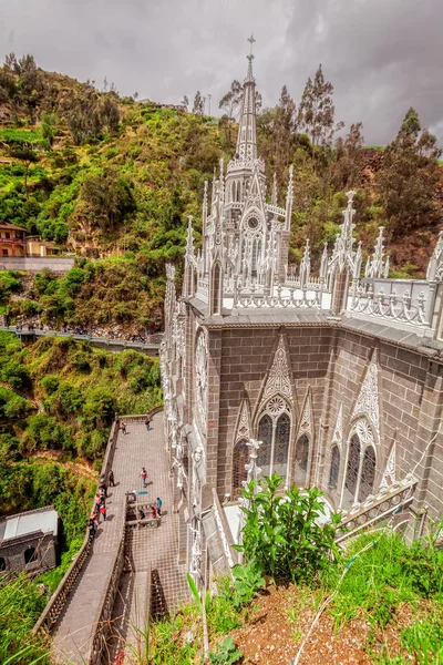 Detalle arquitectónico en la catedral católica de Las Lajas — Foto de Stock