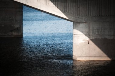 Köprü desteği yakın çekim