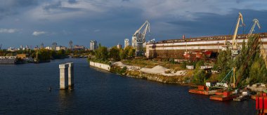 Kiev sanayi bölgesi doğal görünümü