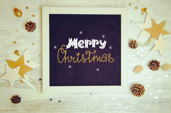 Рождественские украшения и объекты плоская лежа фото с черной рамкой доски — стоковое фото