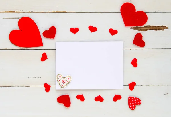 День святого Валентина винтажный шаблон над головой с пустой нотой и сердца рамка — стоковое фото