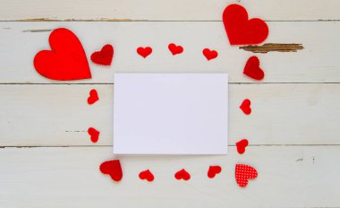 Sevgililer günü vintage genel gider şablonu boş Not ve kalpleri çerçeve ile