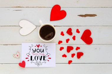 Sevgililer günü aşk itirafı notla vintage genel gider kompozisyonu