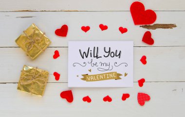 Sevgililer günü vintage genel gider kompozisyonu kalpleri ve tebrik