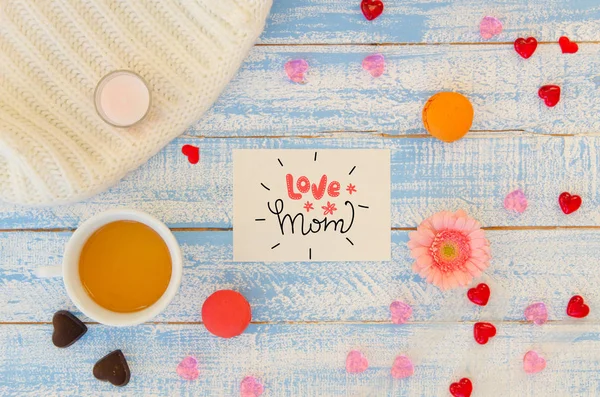 Vintage San Valentín plano plantilla de amor mano lettering nota, taza de té a — Foto de Stock