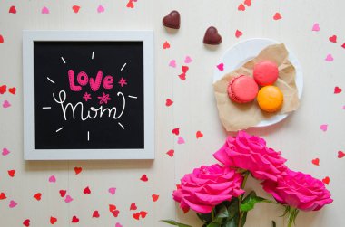 Anneler Günü tebrik teklif ile beyaz fotoğraf çerçevesi vintage bileşimi