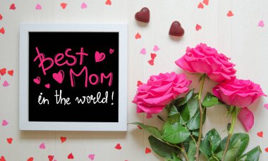 Anneler Günü tebrik teklif ile beyaz fotoğraf çerçevesi vintage bileşimi