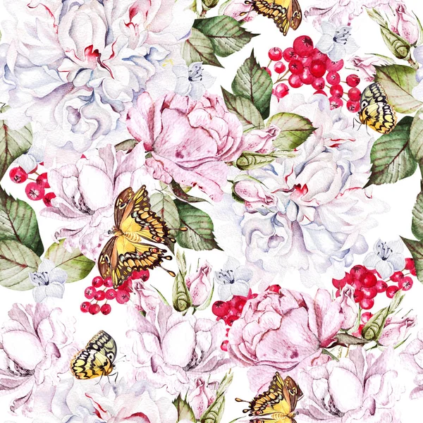 Mooie aquarel naadloos patroon met rozen en pioenroos, rode bes, vlinder. — Stockfoto
