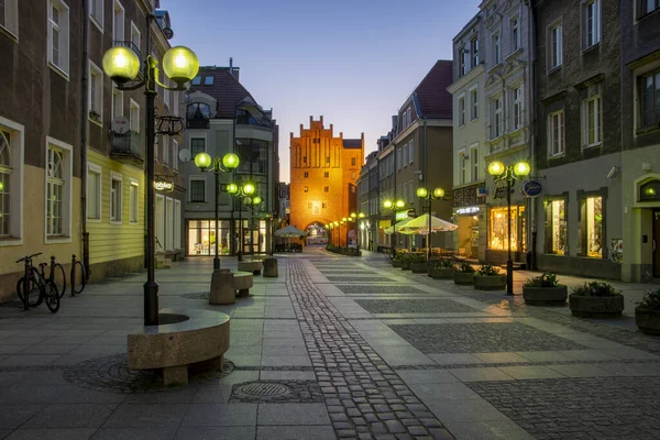 Olsztyn Poland May 2019 Staromiejska Street Olsztyn Background Upper Gate — Zdjęcie stockowe